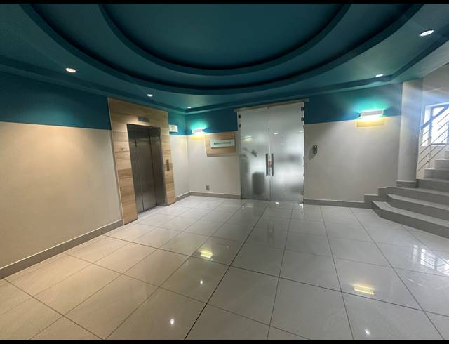 290M² OFFICE TO LET IN CENTURY CITY